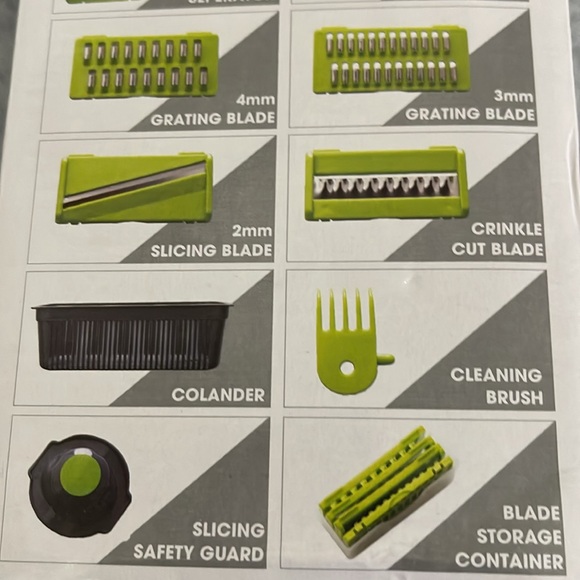 Vegetable Chopper Multifunctional 12 Piece Set for dicing, grating & slicing - Picture 6 of 6